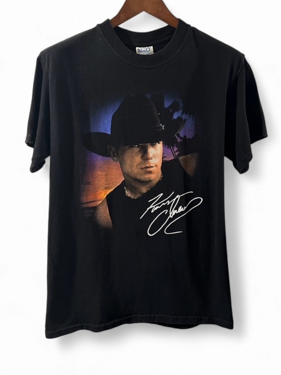 M&O Knits Other - Vintage Kenny Chesney Margaritas & Señoritas Tour Graphic T-shirt Size Medium